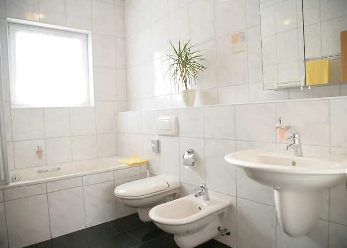 מלון Wilhelmshoehe Neuenrade